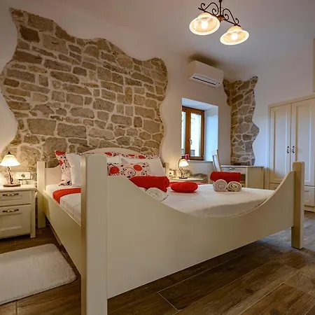 Dajana Villa