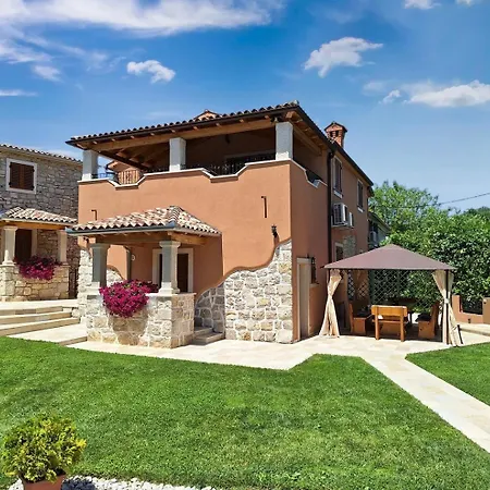 Dajana Villa