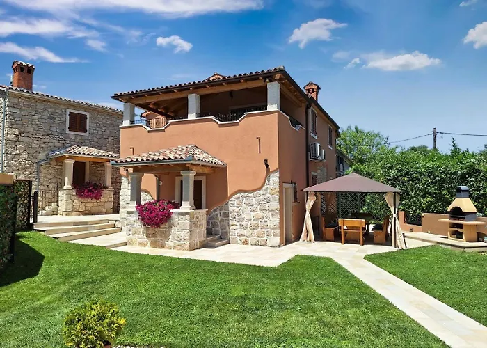 Dajana Villa